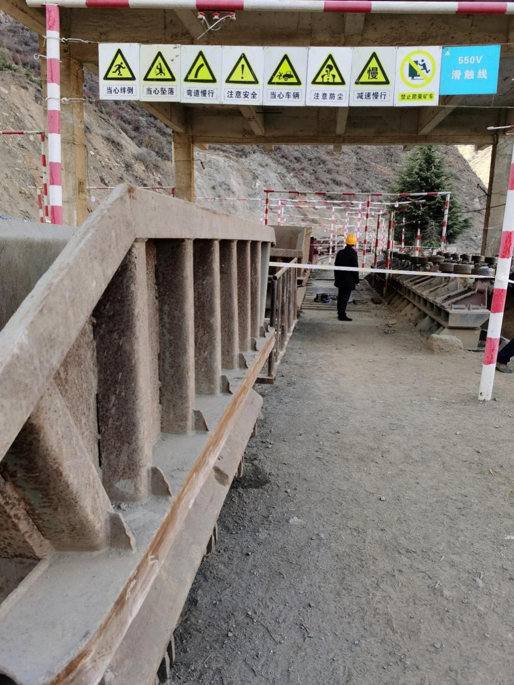 YP电子在矿山现场03